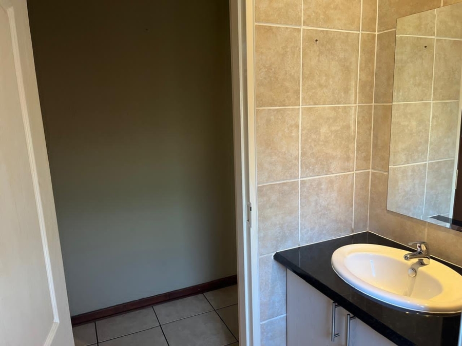 To Let 2 Bedroom Property for Rent in Hughes Gauteng
