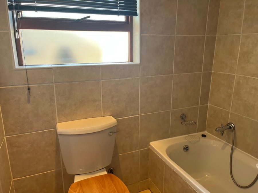 To Let 2 Bedroom Property for Rent in Hughes Gauteng