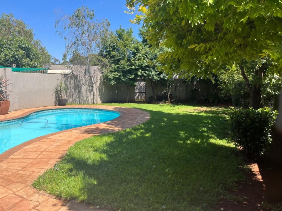 To Let 2 Bedroom Property for Rent in Hughes Gauteng