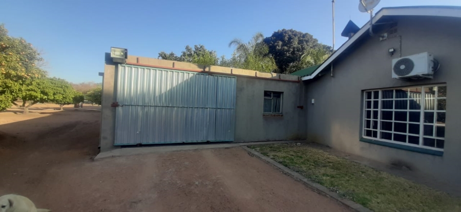 Commercial Property for Sale in Grootvaly AH Gauteng