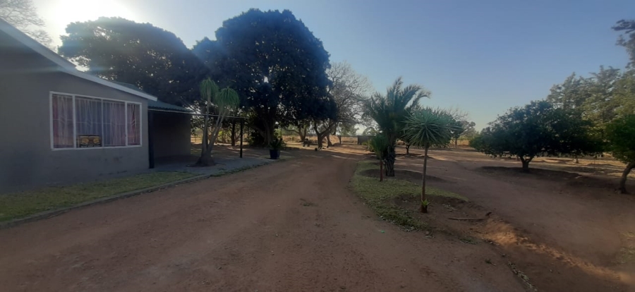 Commercial Property for Sale in Grootvaly AH Gauteng