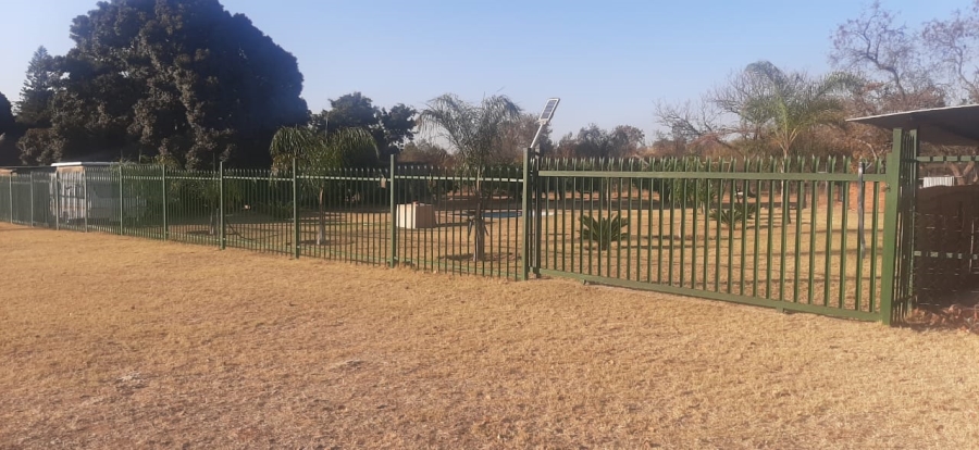 Commercial Property for Sale in Grootvaly AH Gauteng