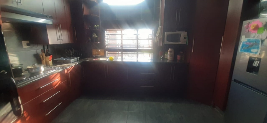 Commercial Property for Sale in Grootvaly AH Gauteng