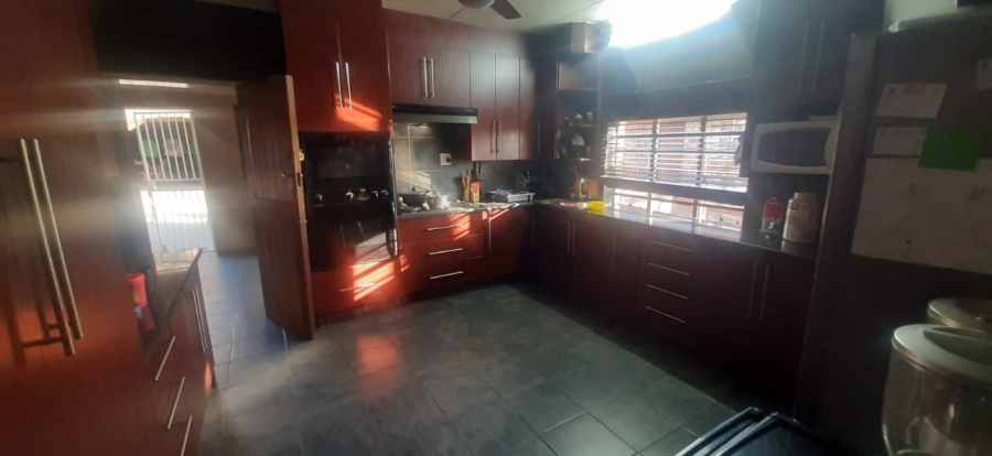 Commercial Property for Sale in Grootvaly AH Gauteng