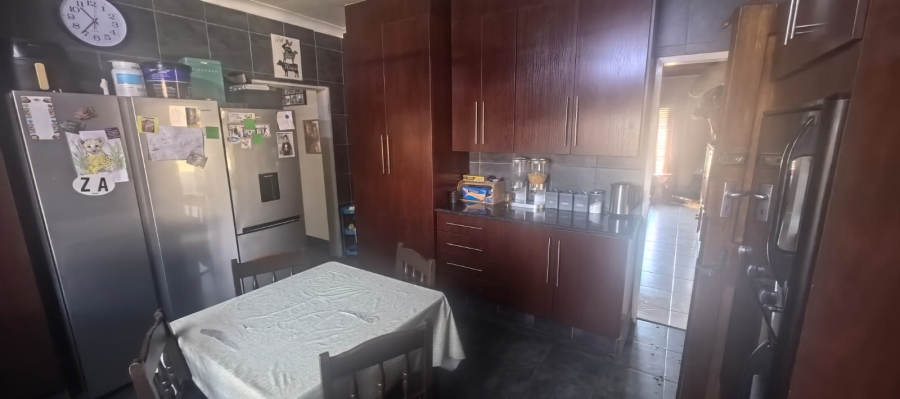 Commercial Property for Sale in Grootvaly AH Gauteng