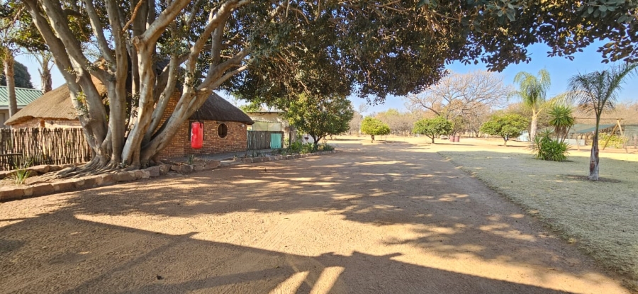 Commercial Property for Sale in Grootvaly AH Gauteng