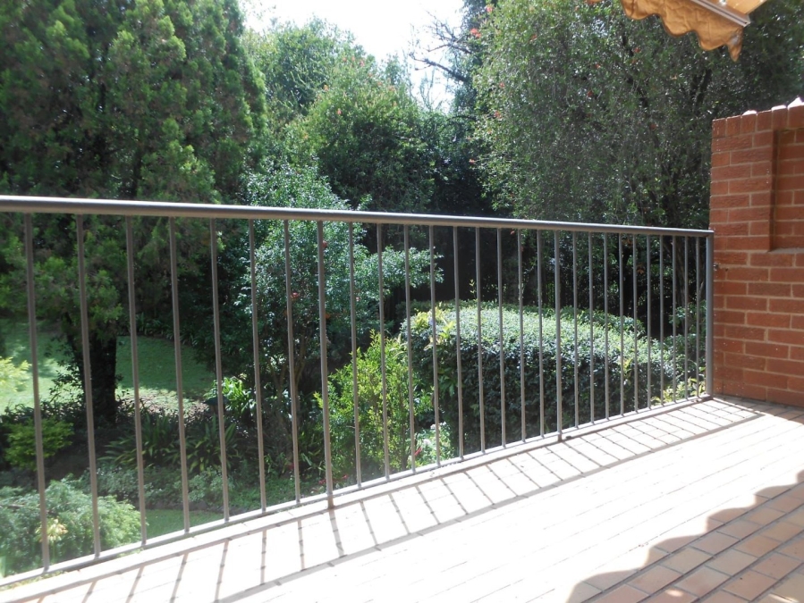 To Let 2 Bedroom Property for Rent in Craighall Park Gauteng