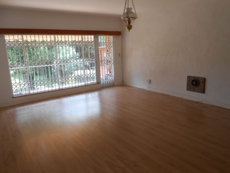 To Let 2 Bedroom Property for Rent in Craighall Park Gauteng