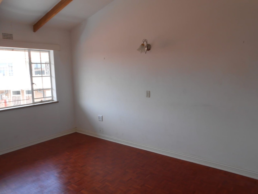 To Let 2 Bedroom Property for Rent in Craighall Park Gauteng