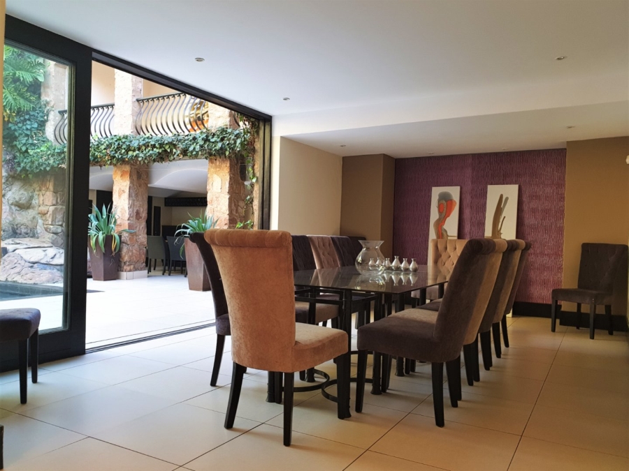 To Let 5 Bedroom Property for Rent in Houghton Estate Gauteng