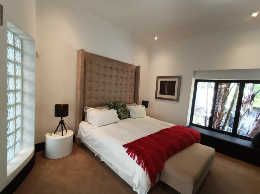 To Let 5 Bedroom Property for Rent in Houghton Estate Gauteng