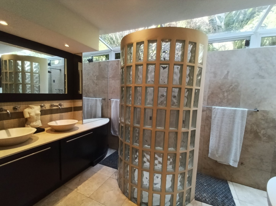 To Let 5 Bedroom Property for Rent in Houghton Estate Gauteng