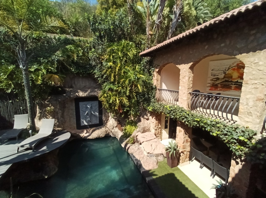To Let 5 Bedroom Property for Rent in Houghton Estate Gauteng