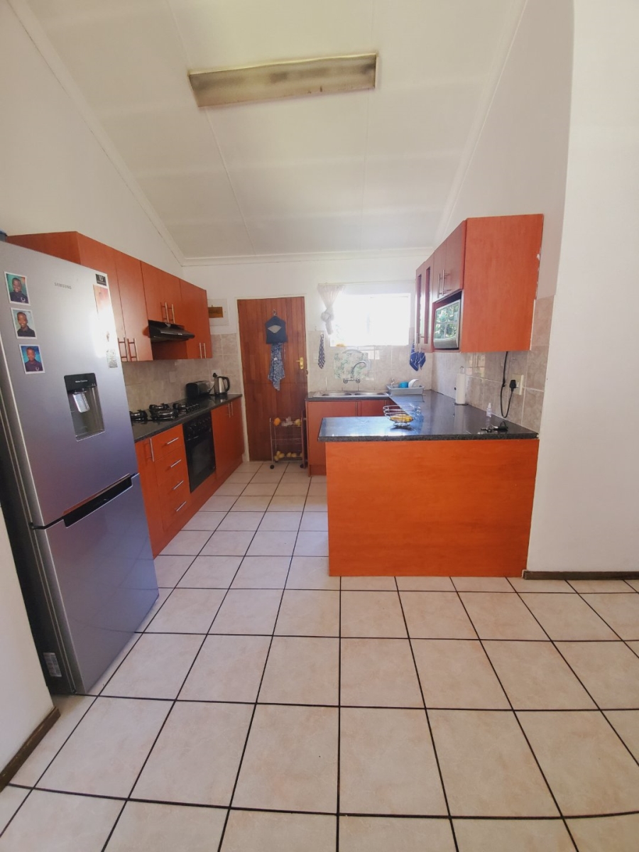 3 Bedroom Property for Sale in Halfway Gardens Gauteng