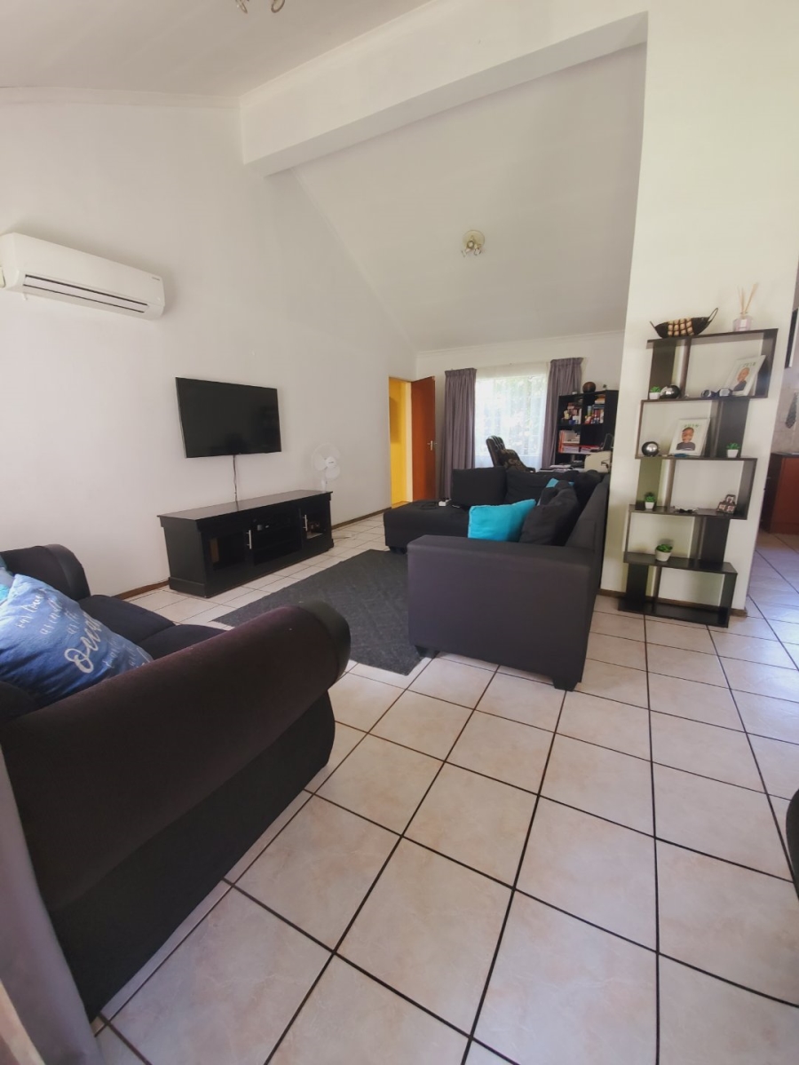 3 Bedroom Property for Sale in Halfway Gardens Gauteng