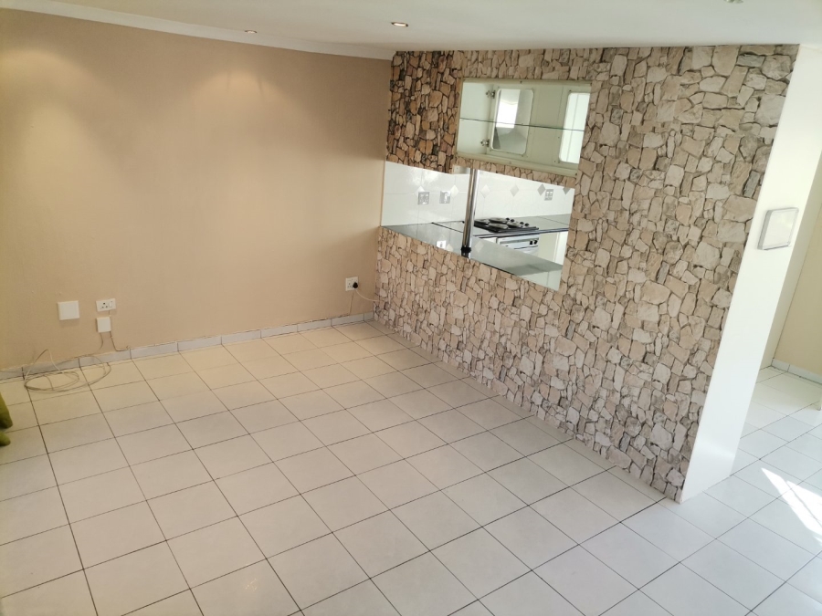 To Let 1 Bedroom Property for Rent in Ormonde Gauteng