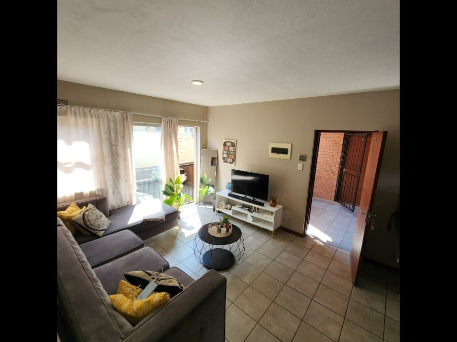 2 Bedroom Property for Sale in Kosmosdal Gauteng