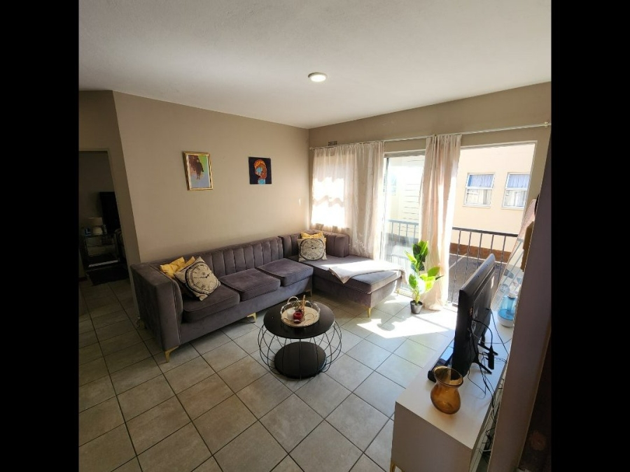 2 Bedroom Property for Sale in Kosmosdal Gauteng