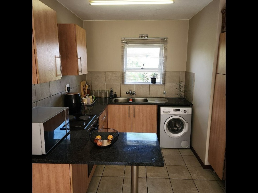 2 Bedroom Property for Sale in Kosmosdal Gauteng