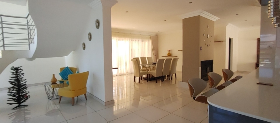5 Bedroom Property for Sale in Theresa Park Gauteng