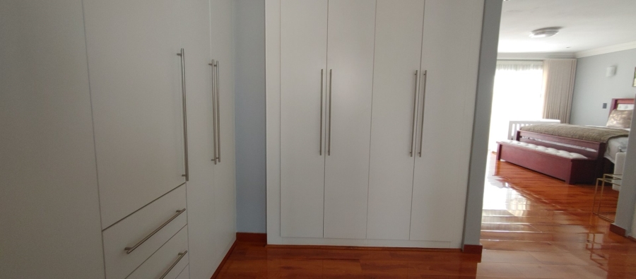 5 Bedroom Property for Sale in Theresa Park Gauteng