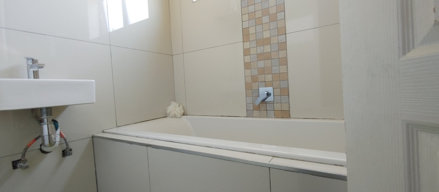 5 Bedroom Property for Sale in Theresa Park Gauteng