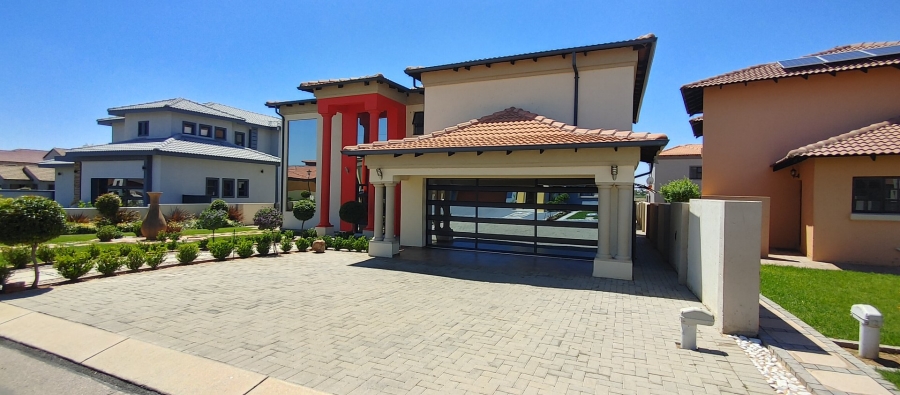 5 Bedroom Property for Sale in Theresa Park Gauteng