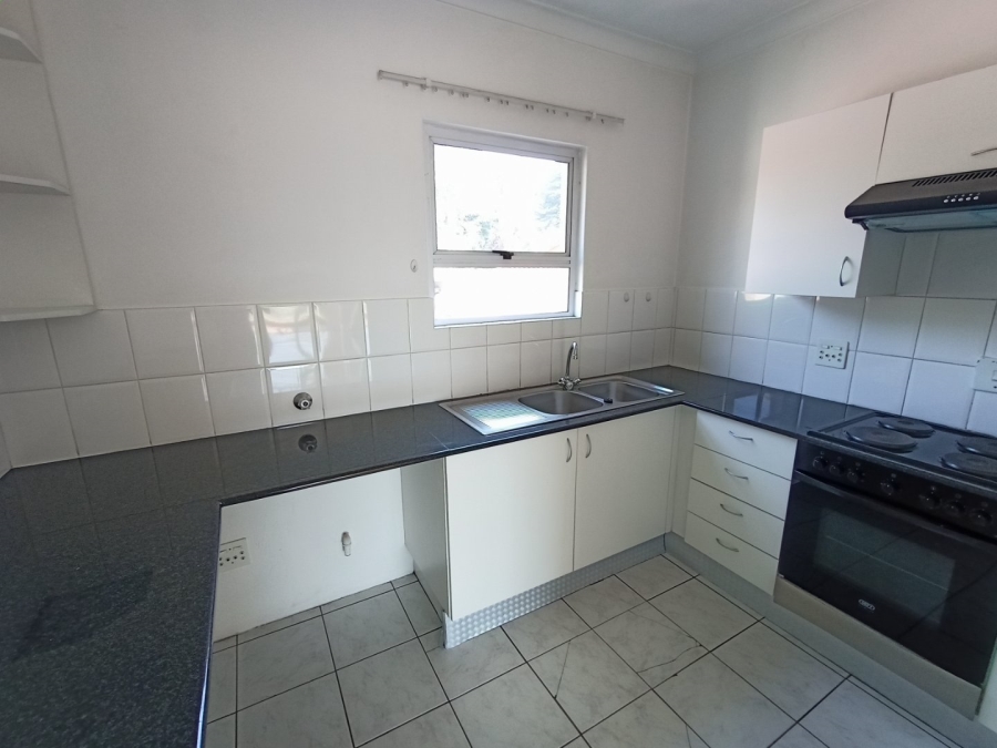 To Let 2 Bedroom Property for Rent in Illovo Gauteng