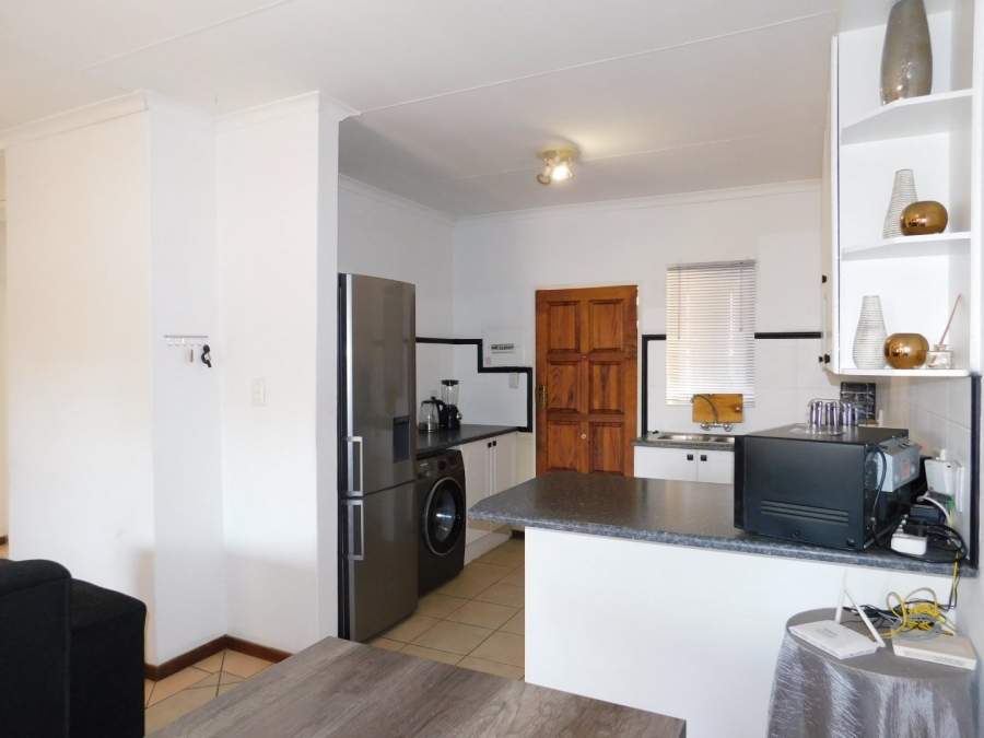 To Let 2 Bedroom Property for Rent in Mooikloof Ridge Gauteng