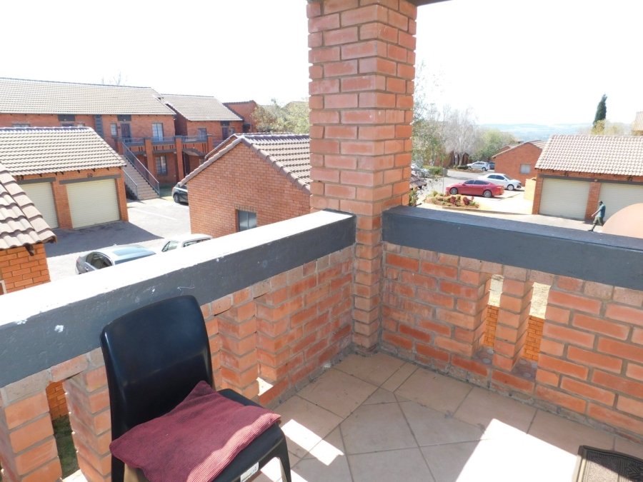 To Let 2 Bedroom Property for Rent in Mooikloof Ridge Gauteng
