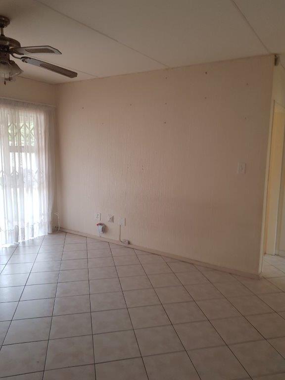 2 Bedroom Property for Sale in Vorna Valley Gauteng