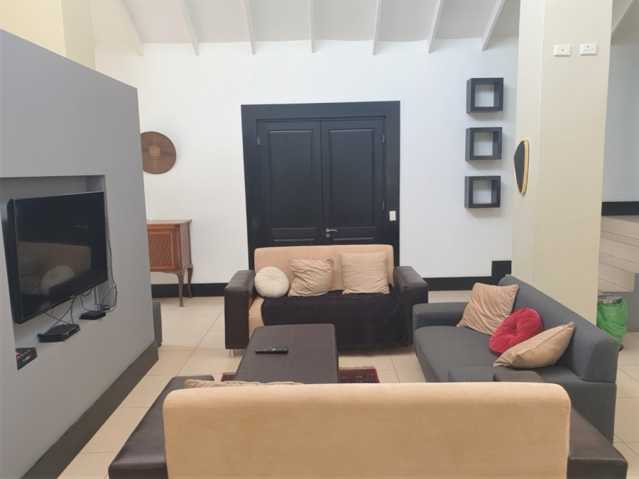 To Let 1 Bedroom Property for Rent in Houghton Estate Gauteng