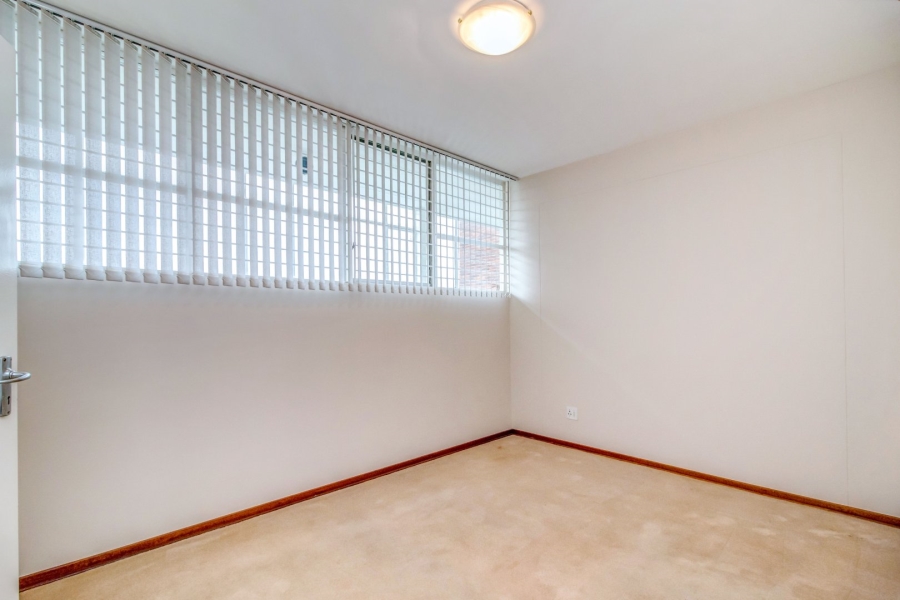 To Let 2 Bedroom Property for Rent in Illovo Gauteng