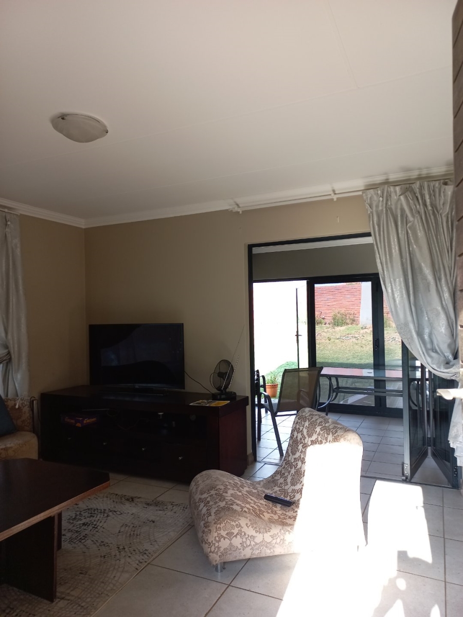 3 Bedroom Property for Sale in Amberfield Gauteng