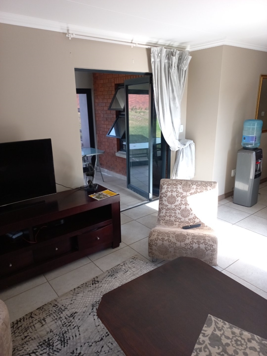 3 Bedroom Property for Sale in Amberfield Gauteng