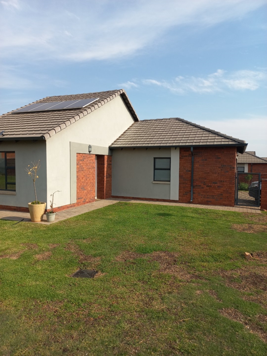 3 Bedroom Property for Sale in Amberfield Gauteng