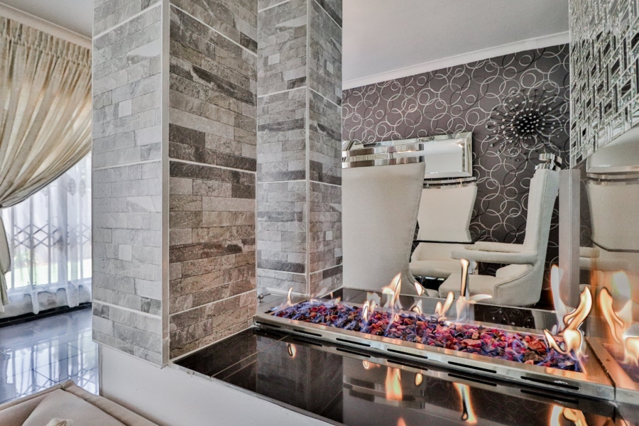 4 Bedroom Property for Sale in Birchleigh Gauteng