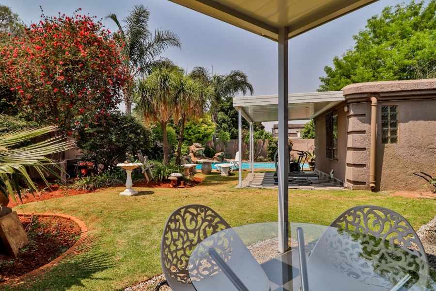 4 Bedroom Property for Sale in Birchleigh Gauteng