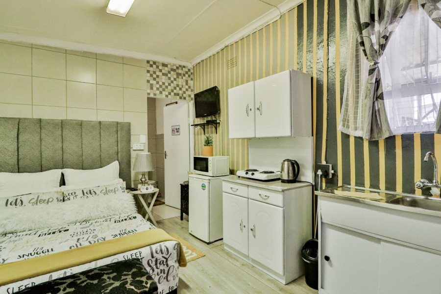 4 Bedroom Property for Sale in Birchleigh Gauteng