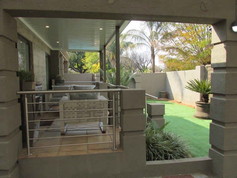 4 Bedroom Property for Sale in Birchleigh Gauteng