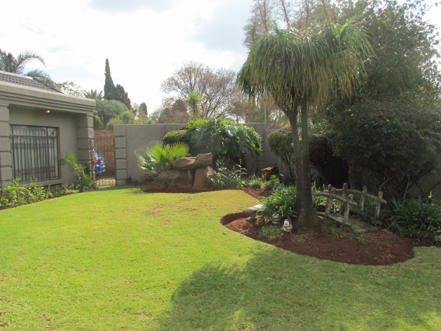 4 Bedroom Property for Sale in Birchleigh Gauteng