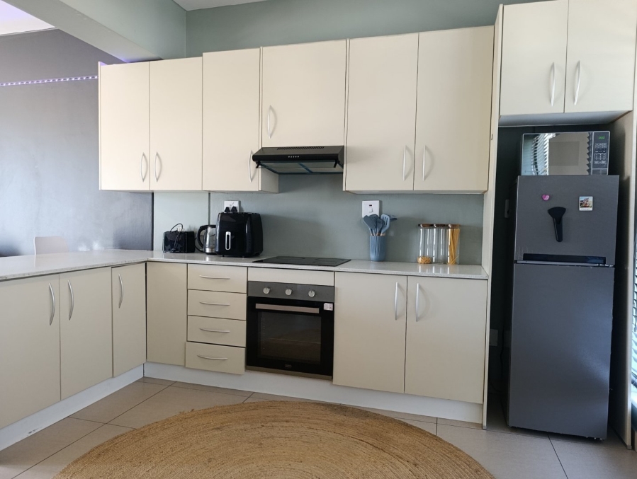 To Let 1 Bedroom Property for Rent in Illovo Gauteng