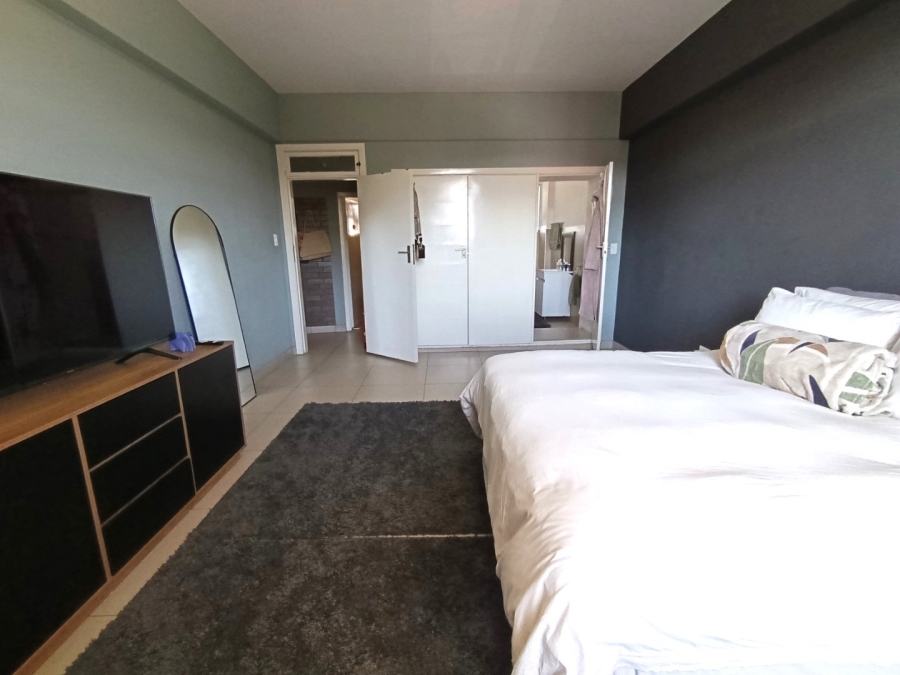 To Let 1 Bedroom Property for Rent in Illovo Gauteng