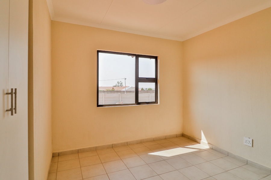 3 Bedroom Property for Sale in Azaadville Gardens Gauteng