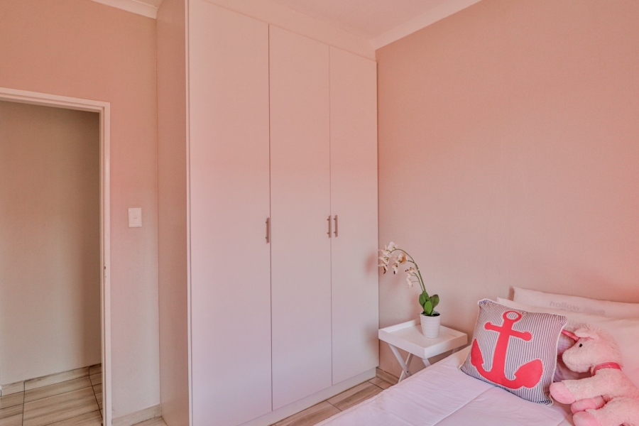 3 Bedroom Property for Sale in Azaadville Gardens Gauteng