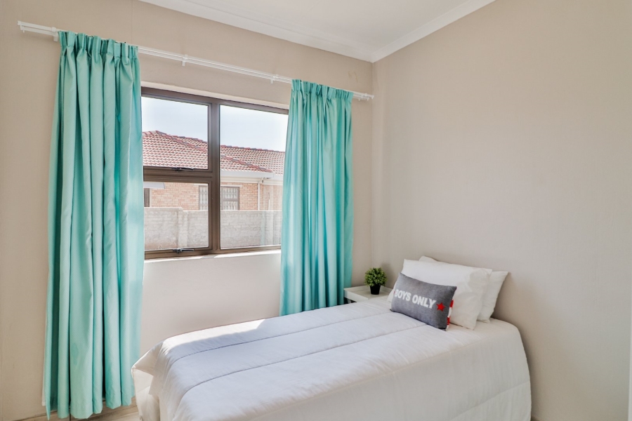3 Bedroom Property for Sale in Azaadville Gardens Gauteng