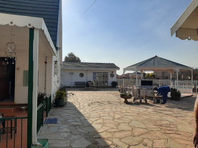 Commercial Property for Sale in Fairlead Gauteng