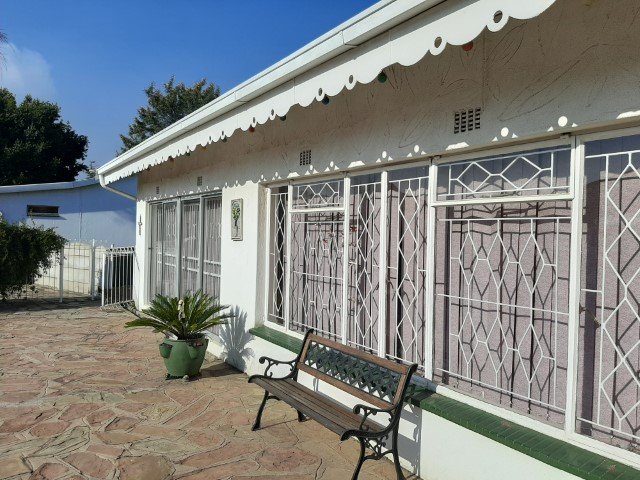 Commercial Property for Sale in Fairlead Gauteng