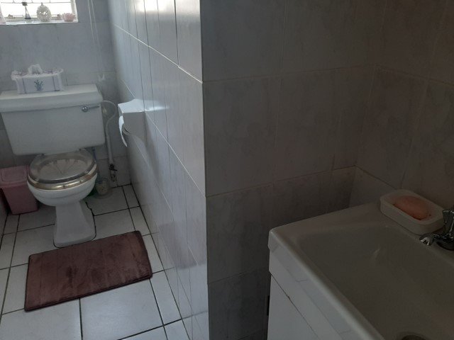 Commercial Property for Sale in Fairlead Gauteng