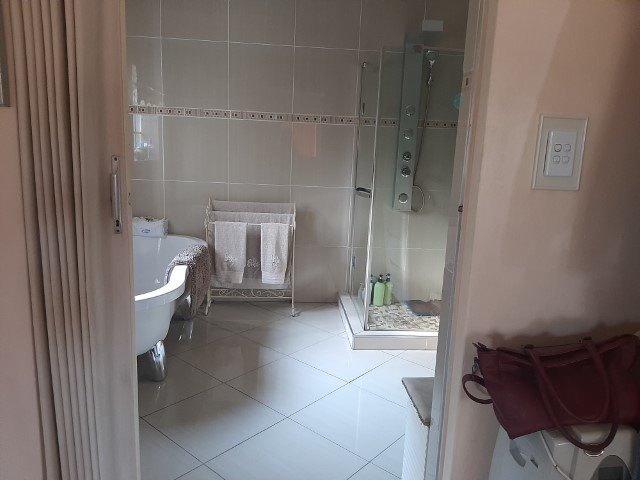 Commercial Property for Sale in Fairlead Gauteng